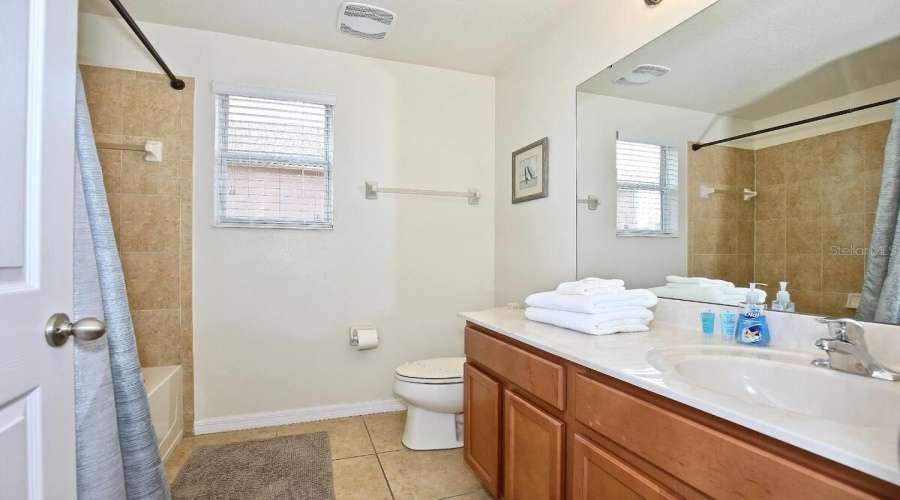 KISSIMMEE, Florida 34746, 4 Bedrooms Bedrooms, ,3 BathroomsBathrooms,Residential,For Sale,SANTOSH,0,MFRO6421204