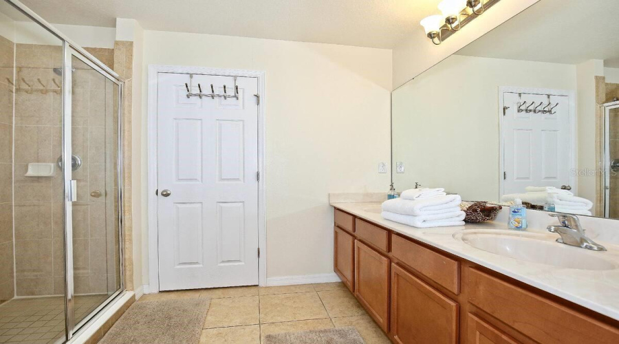 KISSIMMEE, Florida 34746, 4 Bedrooms Bedrooms, ,3 BathroomsBathrooms,Residential,For Sale,SANTOSH,0,MFRO6421204