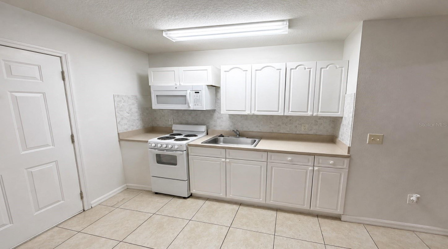 Front Unit, Currently Leased