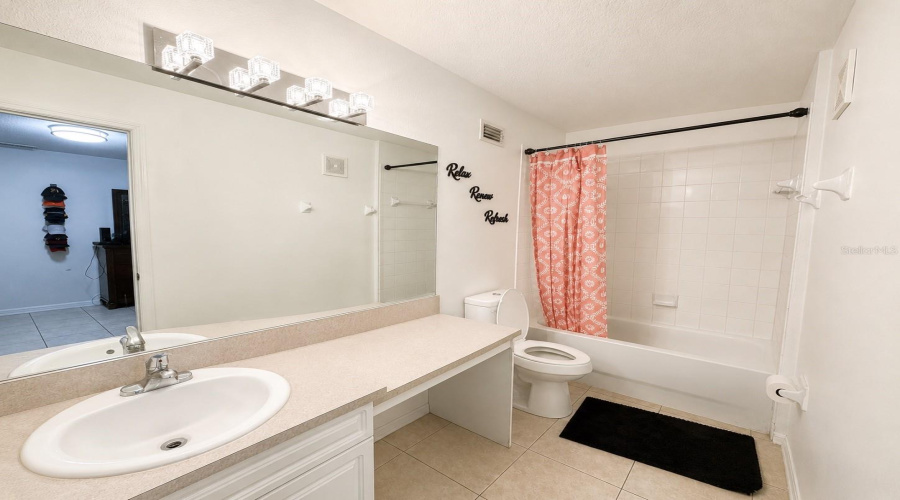 Front Unit, Currently Leased