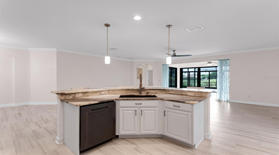 DAVENPORT, Florida 33896, 4 Bedrooms Bedrooms, ,2 BathroomsBathrooms,Residential,For Sale,DOVE VALLEY WAY,0,MFRS5152621