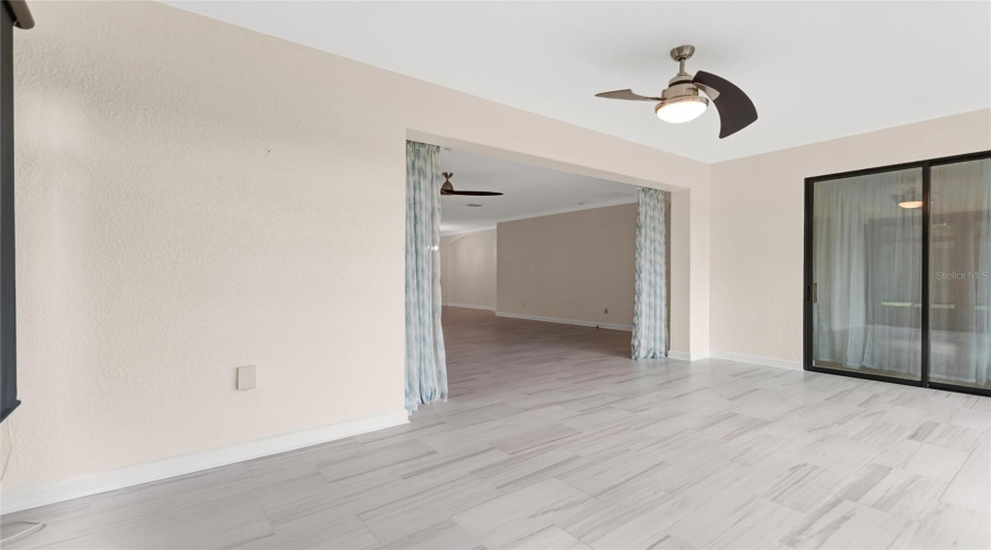 DAVENPORT, Florida 33896, 4 Bedrooms Bedrooms, ,2 BathroomsBathrooms,Residential,For Sale,DOVE VALLEY WAY,0,MFRS5152621