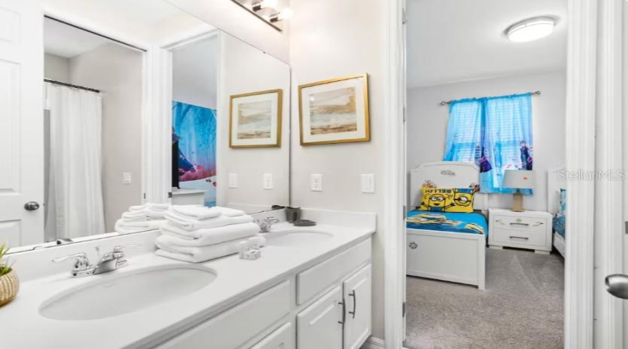 KISSIMMEE, Florida 34747, 9 Bedrooms Bedrooms, ,6 BathroomsBathrooms,Residential,For Sale,NASSAU POINT,0,MFRO6421816
