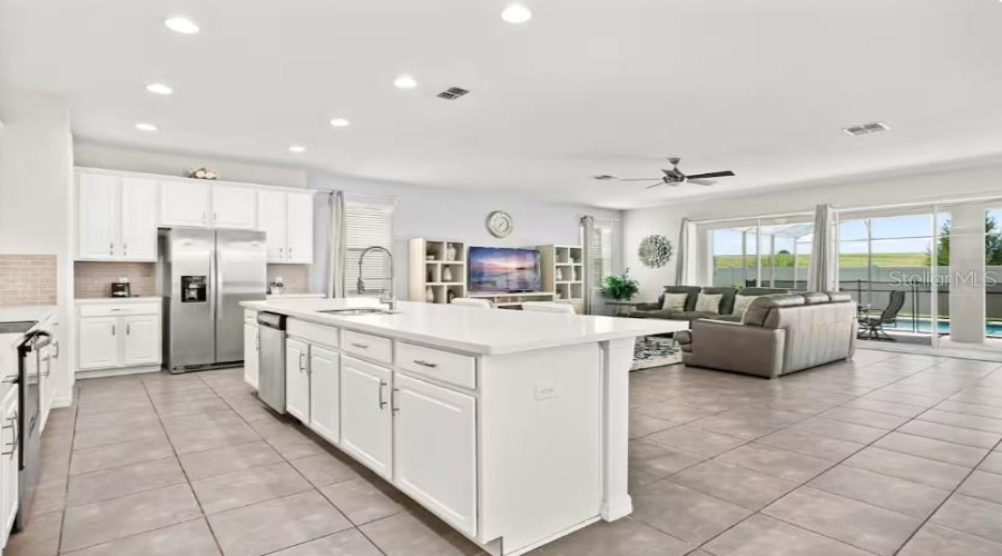 KISSIMMEE, Florida 34747, 9 Bedrooms Bedrooms, ,6 BathroomsBathrooms,Residential,For Sale,NASSAU POINT,0,MFRO6421816
