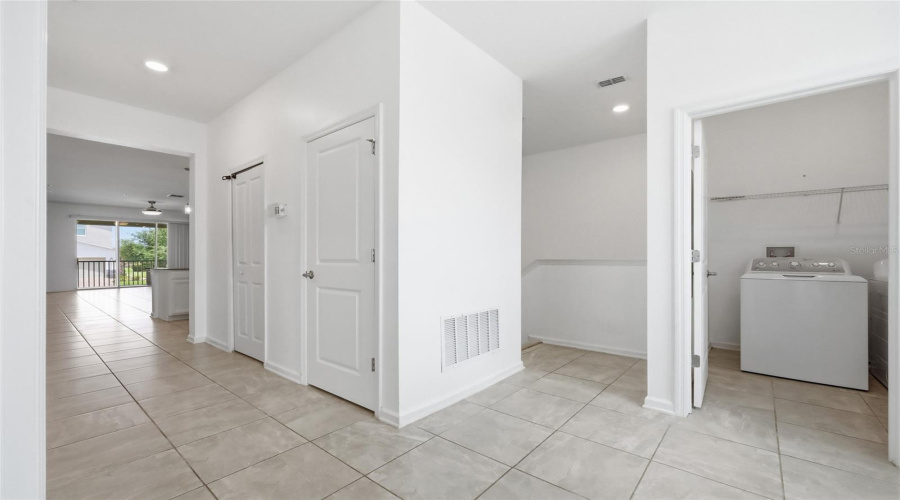 DAVENPORT, Florida 33896, 3 Bedrooms Bedrooms, ,2 BathroomsBathrooms,Residential,For Sale,CABOT CLIFFS,0,MFRO6420334