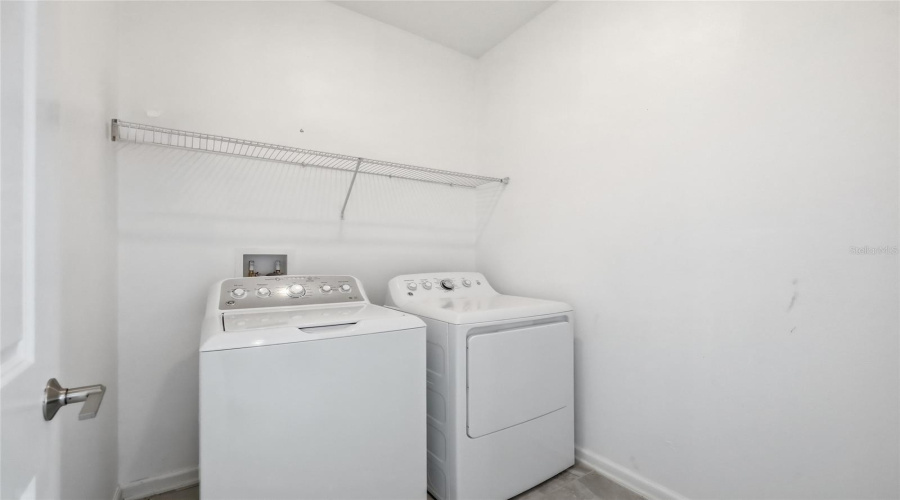 DAVENPORT, Florida 33896, 3 Bedrooms Bedrooms, ,2 BathroomsBathrooms,Residential,For Sale,CABOT CLIFFS,0,MFRO6420334