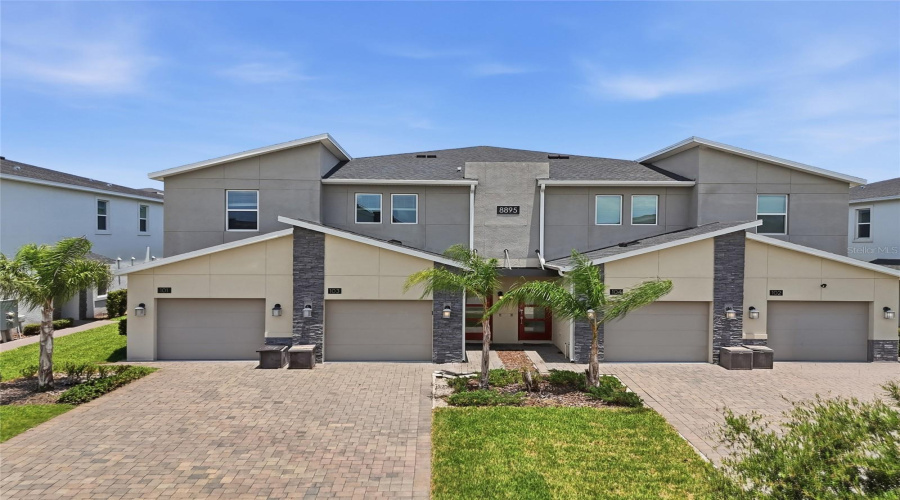 DAVENPORT, Florida 33896, 3 Bedrooms Bedrooms, ,2 BathroomsBathrooms,Residential,For Sale,CABOT CLIFFS,0,MFRO6420334