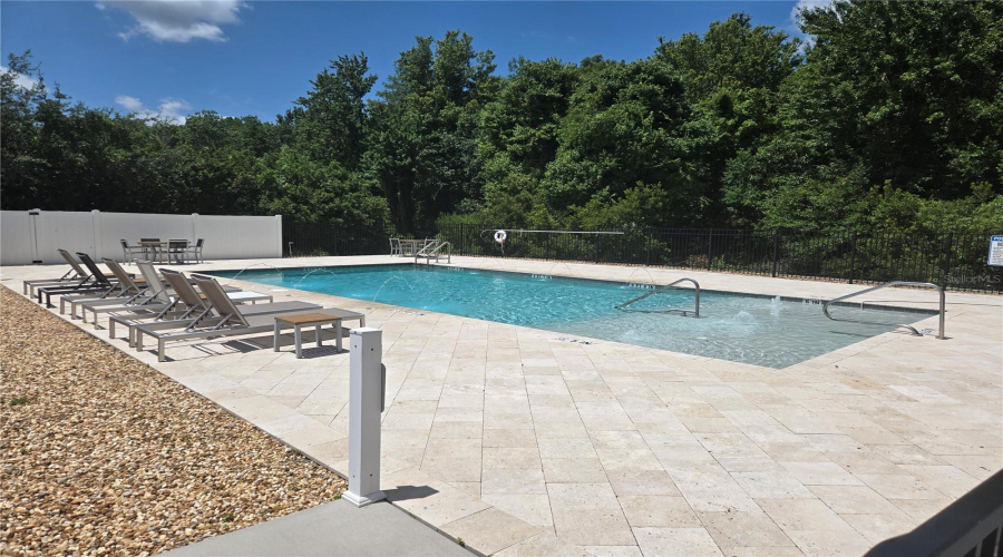 KISSIMMEE, Florida 34746, 4 Bedrooms Bedrooms, ,3 BathroomsBathrooms,Residential,For Sale,LE REVE,0,MFRTB8523540