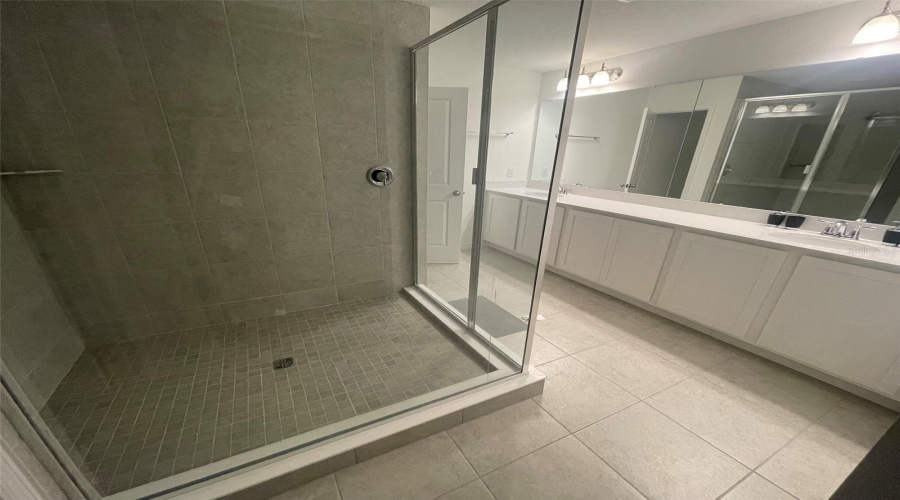 Davenport, Florida 33896, 3 Bedrooms Bedrooms, ,2 Bathroomsbathrooms,Residential,For Sale,Sanibel Dr,0,Mfro6420614
