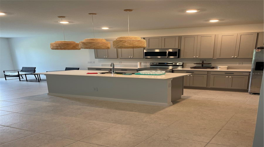 Davenport, Florida 33896, 3 Bedrooms Bedrooms, ,2 Bathroomsbathrooms,Residential,For Sale,Sanibel Dr,0,Mfro6420614
