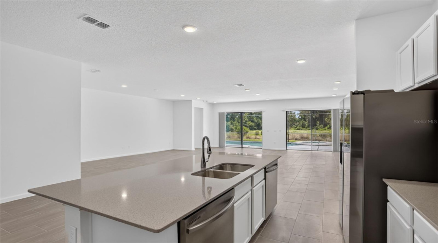 DAVENPORT, Florida 33837, 12 Bedrooms Bedrooms, ,11 BathroomsBathrooms,Residential,For Sale,BUTTERFLY ORCHID,0,MFRO6421680