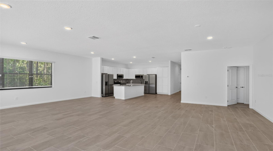 DAVENPORT, Florida 33837, 12 Bedrooms Bedrooms, ,11 BathroomsBathrooms,Residential,For Sale,BUTTERFLY ORCHID,0,MFRO6421680
