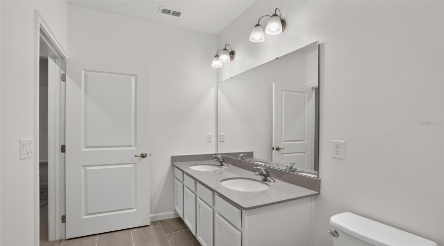 DAVENPORT, Florida 33837, 12 Bedrooms Bedrooms, ,11 BathroomsBathrooms,Residential,For Sale,BUTTERFLY ORCHID,0,MFRO6421680
