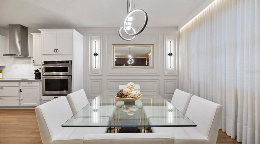 ORLANDO, Florida 32836, 5 Bedrooms Bedrooms, ,4 BathroomsBathrooms,Residential,For Sale,ROYAL ESTATES,0,MFRO6421398