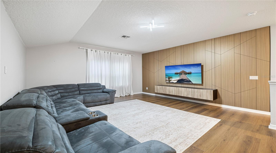 ORLANDO, Florida 32836, 5 Bedrooms Bedrooms, ,4 BathroomsBathrooms,Residential,For Sale,ROYAL ESTATES,0,MFRO6421398
