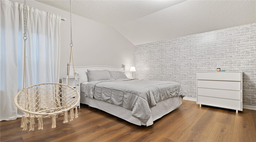 ORLANDO, Florida 32836, 5 Bedrooms Bedrooms, ,4 BathroomsBathrooms,Residential,For Sale,ROYAL ESTATES,0,MFRO6421398