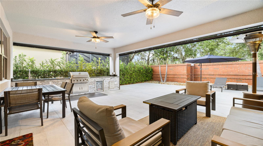 ORLANDO, Florida 32836, 5 Bedrooms Bedrooms, ,4 BathroomsBathrooms,Residential,For Sale,ROYAL ESTATES,0,MFRO6421398