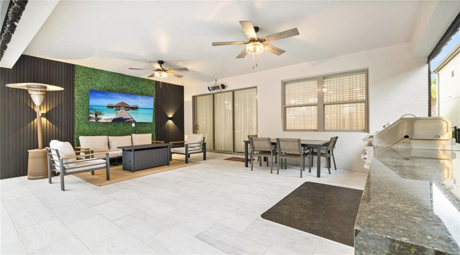 ORLANDO, Florida 32836, 5 Bedrooms Bedrooms, ,4 BathroomsBathrooms,Residential,For Sale,ROYAL ESTATES,0,MFRO6421398