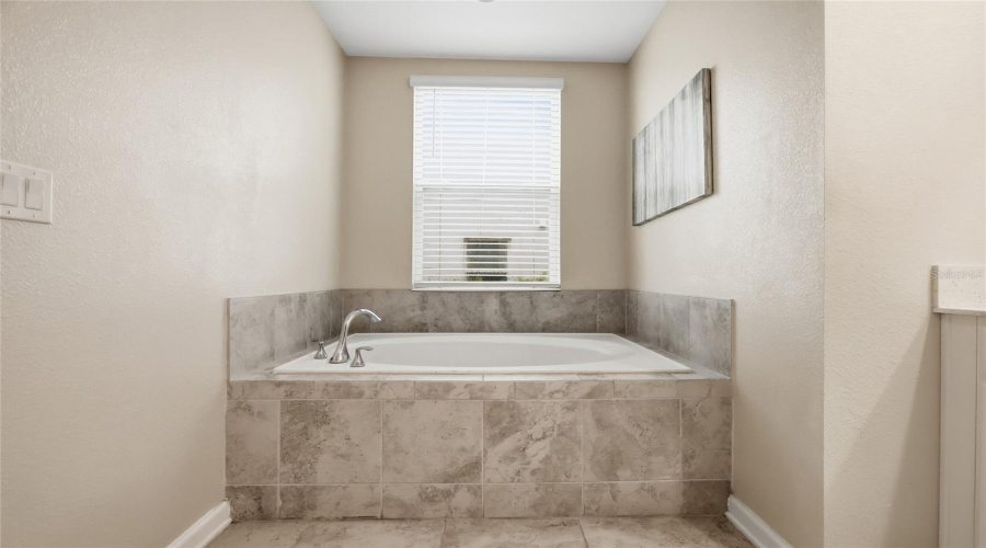 KISSIMMEE, Florida 34747, 2 Bedrooms Bedrooms, ,2 BathroomsBathrooms,Residential,For Sale,OCEAN COURSE,0,MFRO6421996