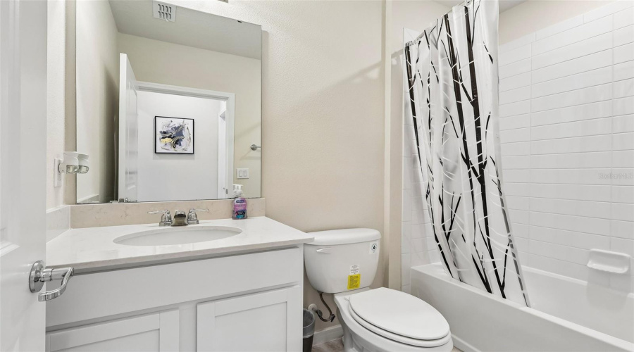 KISSIMMEE, Florida 34746, 5 Bedrooms Bedrooms, ,3 BathroomsBathrooms,Residential,For Sale,BLUE HAMMOCK,0,MFRO6422067