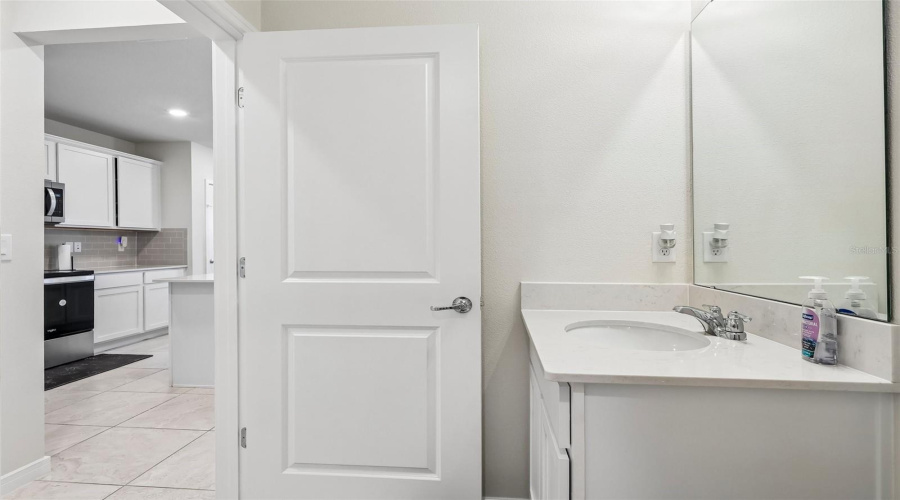 KISSIMMEE, Florida 34746, 5 Bedrooms Bedrooms, ,3 BathroomsBathrooms,Residential,For Sale,BLUE HAMMOCK,0,MFRO6422067