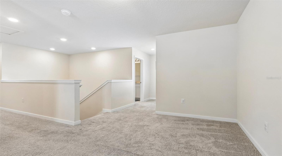 KISSIMMEE, Florida 34746, 5 Bedrooms Bedrooms, ,3 BathroomsBathrooms,Residential,For Sale,BLUE HAMMOCK,0,MFRO6422067