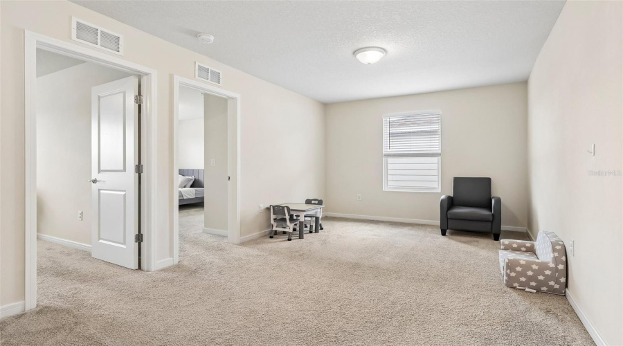 KISSIMMEE, Florida 34746, 5 Bedrooms Bedrooms, ,3 BathroomsBathrooms,Residential,For Sale,BLUE HAMMOCK,0,MFRO6422067