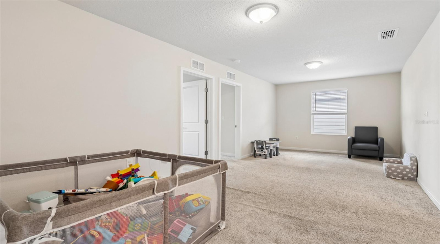 KISSIMMEE, Florida 34746, 5 Bedrooms Bedrooms, ,3 BathroomsBathrooms,Residential,For Sale,BLUE HAMMOCK,0,MFRO6422067