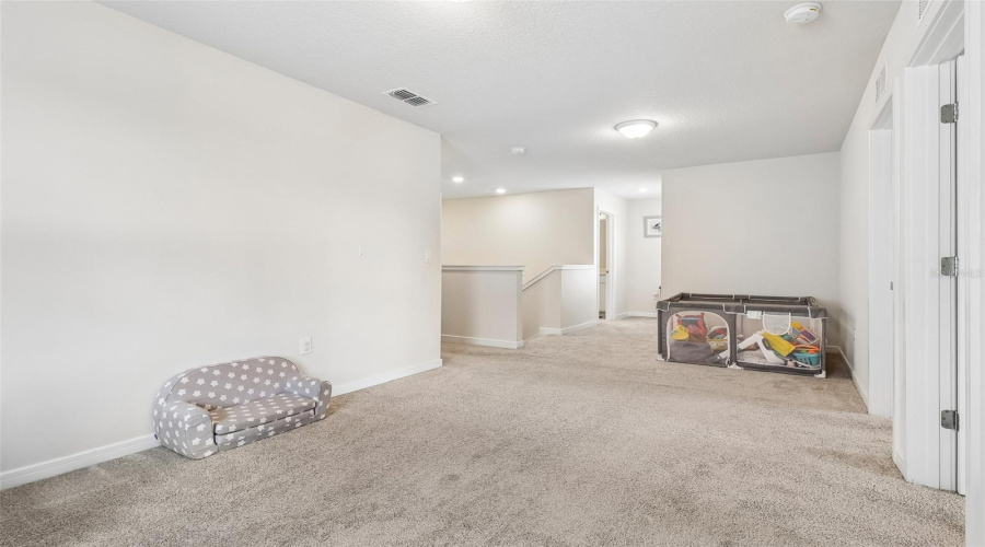 KISSIMMEE, Florida 34746, 5 Bedrooms Bedrooms, ,3 BathroomsBathrooms,Residential,For Sale,BLUE HAMMOCK,0,MFRO6422067