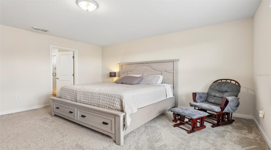 KISSIMMEE, Florida 34746, 5 Bedrooms Bedrooms, ,3 BathroomsBathrooms,Residential,For Sale,BLUE HAMMOCK,0,MFRO6422067