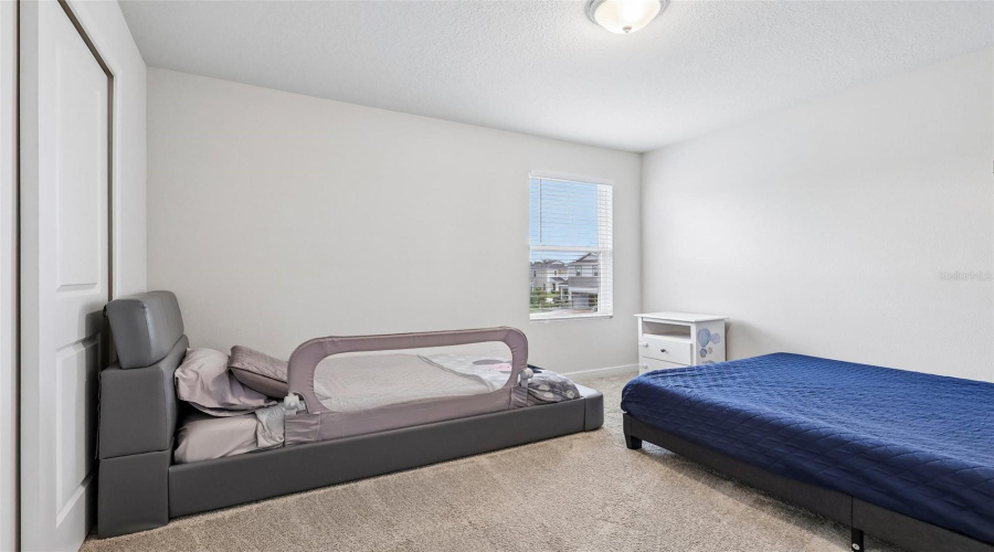 KISSIMMEE, Florida 34746, 5 Bedrooms Bedrooms, ,3 BathroomsBathrooms,Residential,For Sale,BLUE HAMMOCK,0,MFRO6422067