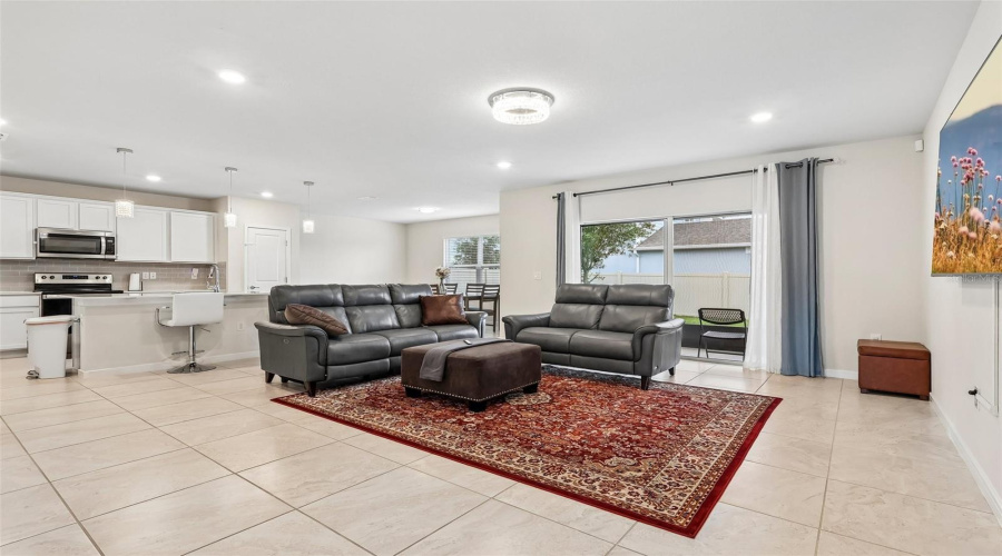 KISSIMMEE, Florida 34746, 5 Bedrooms Bedrooms, ,3 BathroomsBathrooms,Residential,For Sale,BLUE HAMMOCK,0,MFRO6422067