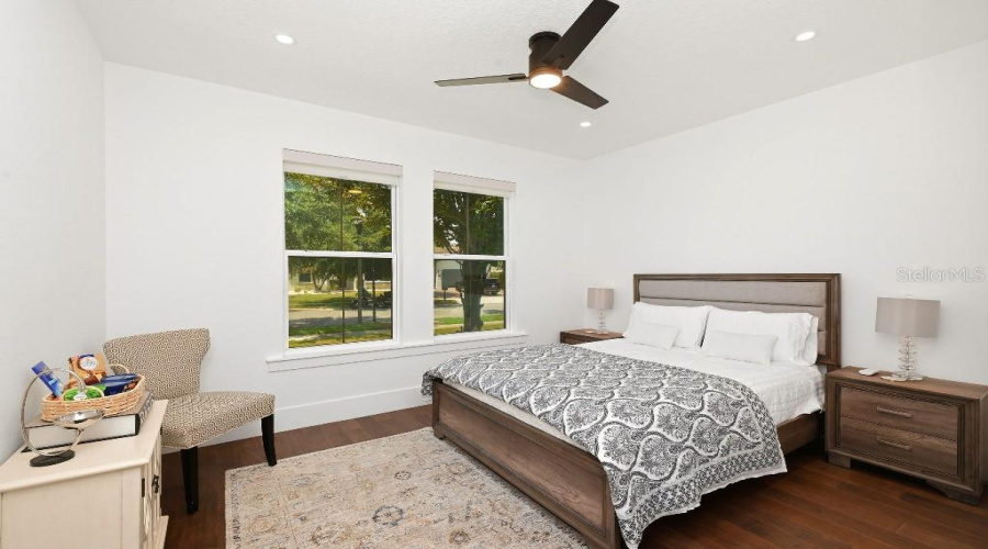 ORLANDO, Florida 32836, 5 Bedrooms Bedrooms, ,4 BathroomsBathrooms,Residential,For Sale,MOREHOUSE,0,MFRTB8524111