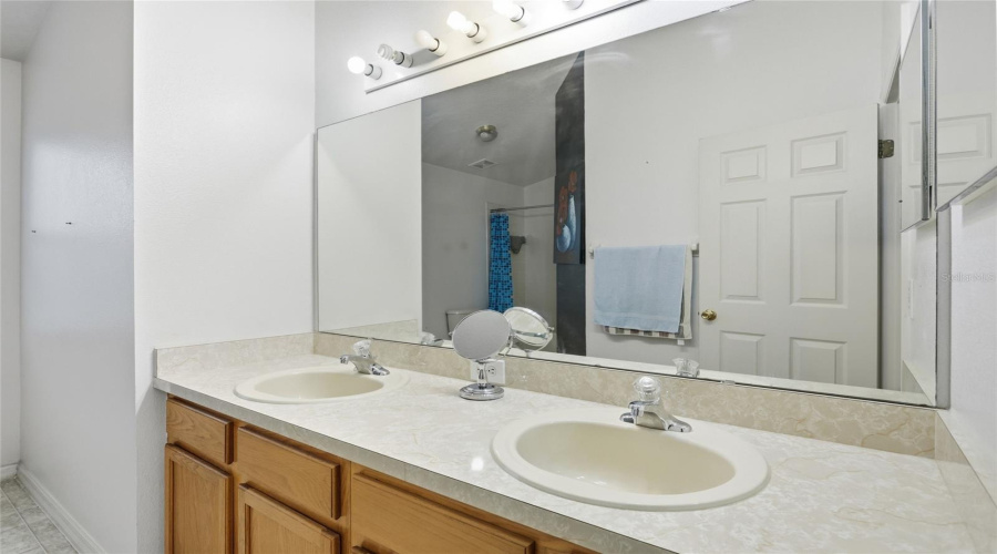 DAVENPORT, Florida 33897, 4 Bedrooms Bedrooms, ,2 BathroomsBathrooms,Residential,For Sale,BELLMONT,0,MFRO6422101