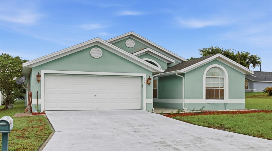DAVENPORT, Florida 33897, 4 Bedrooms Bedrooms, ,2 BathroomsBathrooms,Residential,For Sale,BELLMONT,0,MFRO6422101