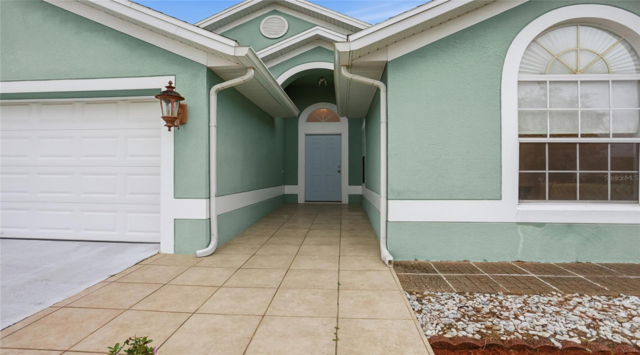 DAVENPORT, Florida 33897, 4 Bedrooms Bedrooms, ,2 BathroomsBathrooms,Residential,For Sale,BELLMONT,0,MFRO6422101