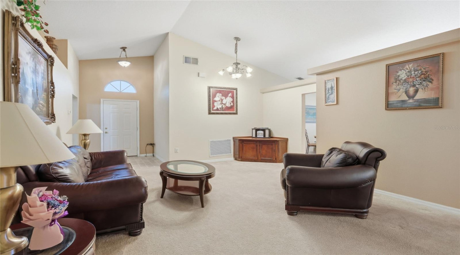 DAVENPORT, Florida 33897, 4 Bedrooms Bedrooms, ,2 BathroomsBathrooms,Residential,For Sale,BELLMONT,0,MFRO6422101