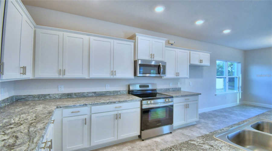 DAVENPORT, Florida 33837, 4 Bedrooms Bedrooms, ,2 BathroomsBathrooms,Residential,For Sale,SOFIA,0,MFRO6422152