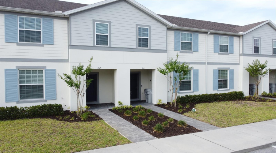 DAVENPORT, Florida 33897, 5 Bedrooms Bedrooms, ,4 BathroomsBathrooms,Residential,For Sale,JETTY WAY,0,MFRS5152558