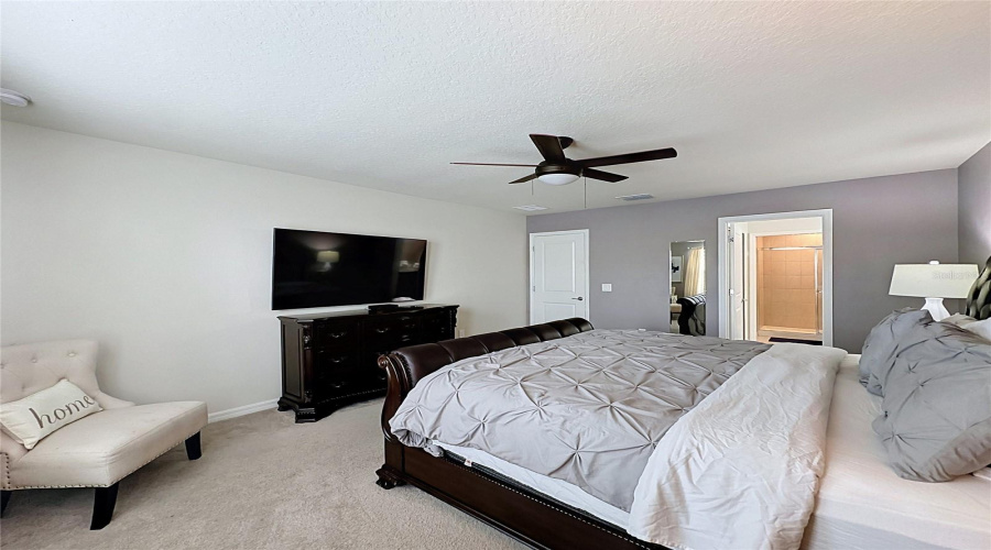 DAVENPORT, Florida 33897, 5 Bedrooms Bedrooms, ,4 BathroomsBathrooms,Residential,For Sale,JETTY WAY,0,MFRS5152558