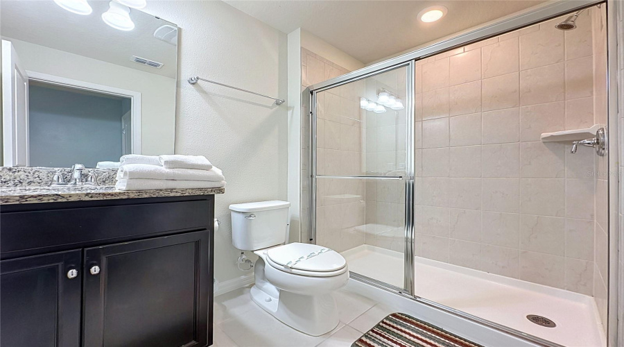 DAVENPORT, Florida 33897, 5 Bedrooms Bedrooms, ,4 BathroomsBathrooms,Residential,For Sale,JETTY WAY,0,MFRS5152558