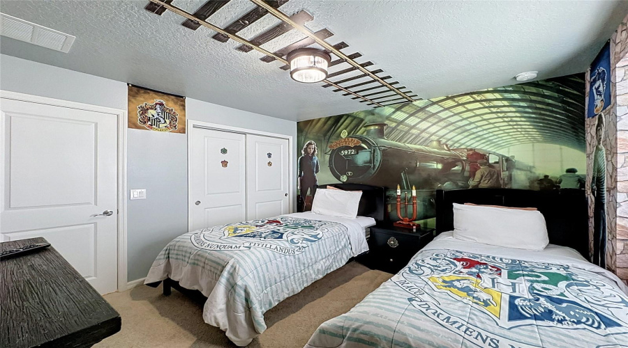 DAVENPORT, Florida 33897, 5 Bedrooms Bedrooms, ,4 BathroomsBathrooms,Residential,For Sale,JETTY WAY,0,MFRS5152558