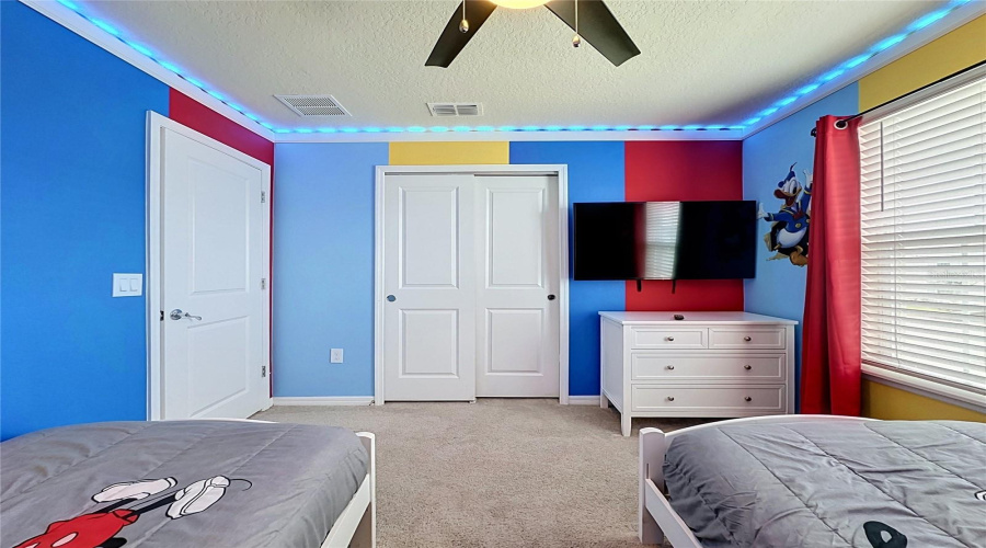 DAVENPORT, Florida 33897, 5 Bedrooms Bedrooms, ,4 BathroomsBathrooms,Residential,For Sale,JETTY WAY,0,MFRS5152558