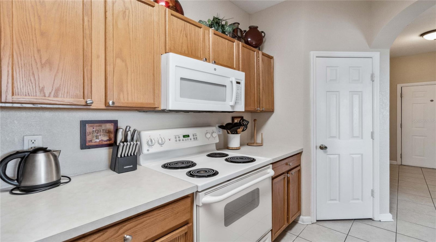 KISSIMMEE, Florida 34747, 3 Bedrooms Bedrooms, ,2 BathroomsBathrooms,Residential,For Sale,ALMATON,0,MFRO6421478