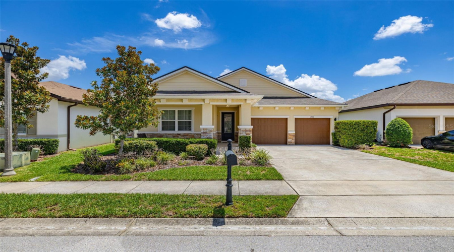 DAVENPORT, Florida 33896, 4 Bedrooms Bedrooms, ,2 BathroomsBathrooms,Residential,For Sale,YORKSHIRE,0,MFRS5153003
