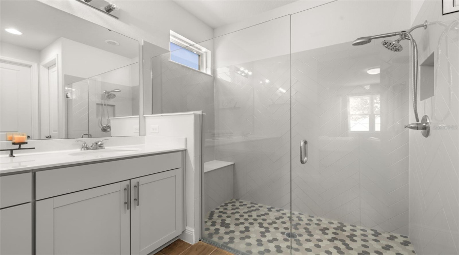 DAVENPORT, Florida 33896, 4 Bedrooms Bedrooms, ,2 BathroomsBathrooms,Residential,For Sale,YORKSHIRE,0,MFRS5153003