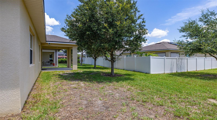 DAVENPORT, Florida 33896, 4 Bedrooms Bedrooms, ,2 BathroomsBathrooms,Residential,For Sale,YORKSHIRE,0,MFRS5153003