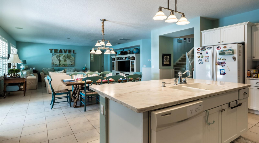 ORLANDO, Florida 32836, 5 Bedrooms Bedrooms, ,4 BathroomsBathrooms,Residential,For Sale,CHATEAUBRIAND,0,MFRO6421698