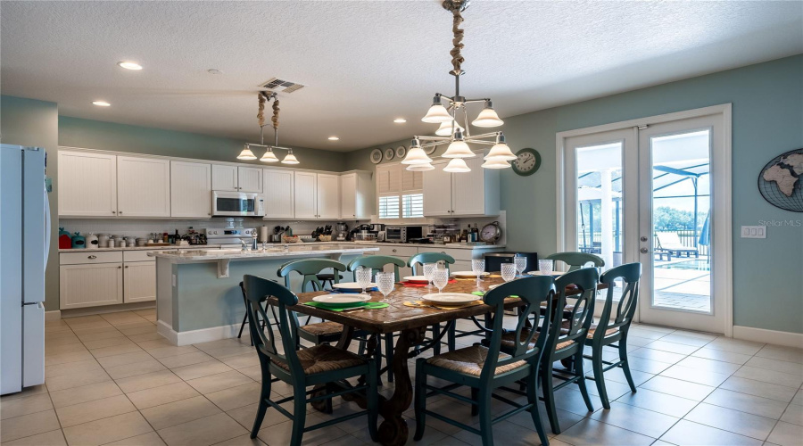 ORLANDO, Florida 32836, 5 Bedrooms Bedrooms, ,4 BathroomsBathrooms,Residential,For Sale,CHATEAUBRIAND,0,MFRO6421698