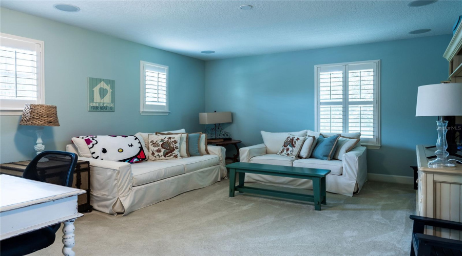 ORLANDO, Florida 32836, 5 Bedrooms Bedrooms, ,4 BathroomsBathrooms,Residential,For Sale,CHATEAUBRIAND,0,MFRO6421698